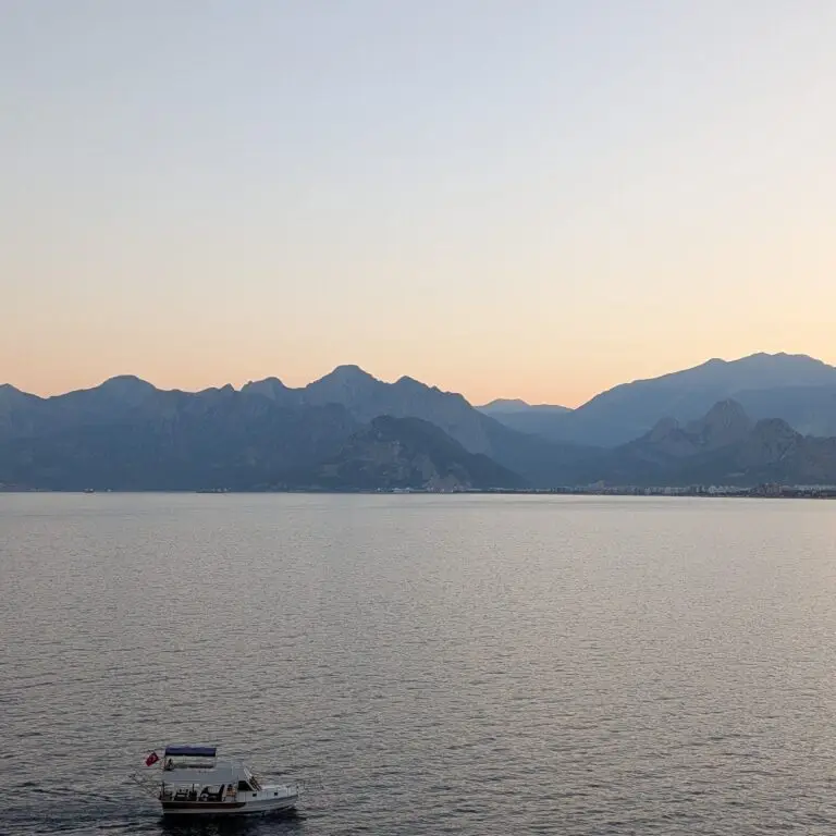 TURKKI ILMAN TURISTIFILTTERIÄ